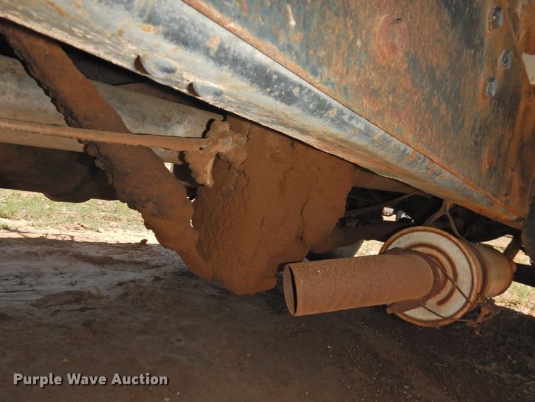 image for item DJ8446 1976 Ford  grain truck