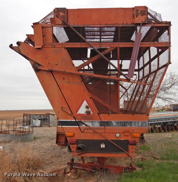 image for item DJ8448 International 1400  cotton stripper