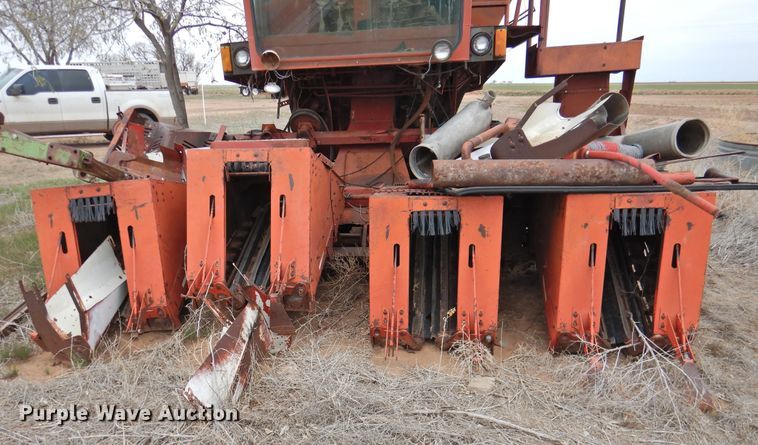 image for item DJ8448 International 1400  cotton stripper