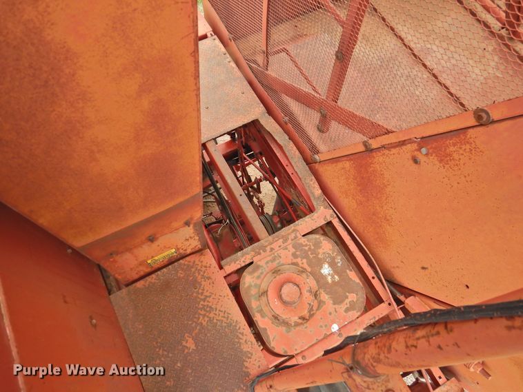 image for item DJ8448 International 1400  cotton stripper