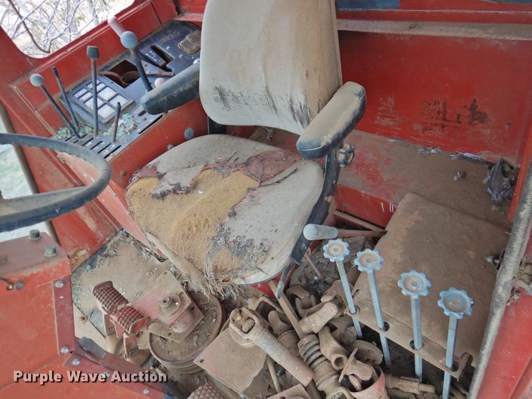 image for item DJ8448 International 1400  cotton stripper