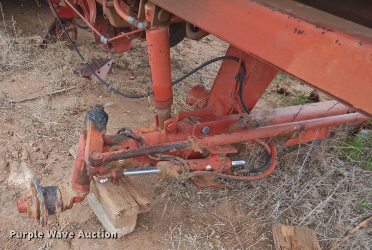 image for item DJ8448 International 1400  cotton stripper