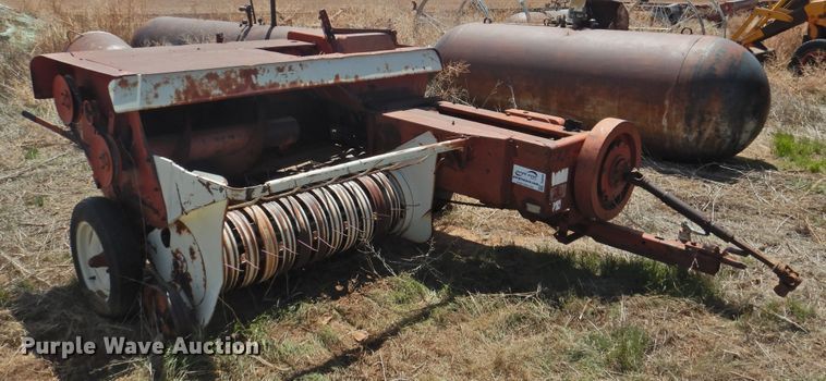 image for item DJ8449 (2) small square balers