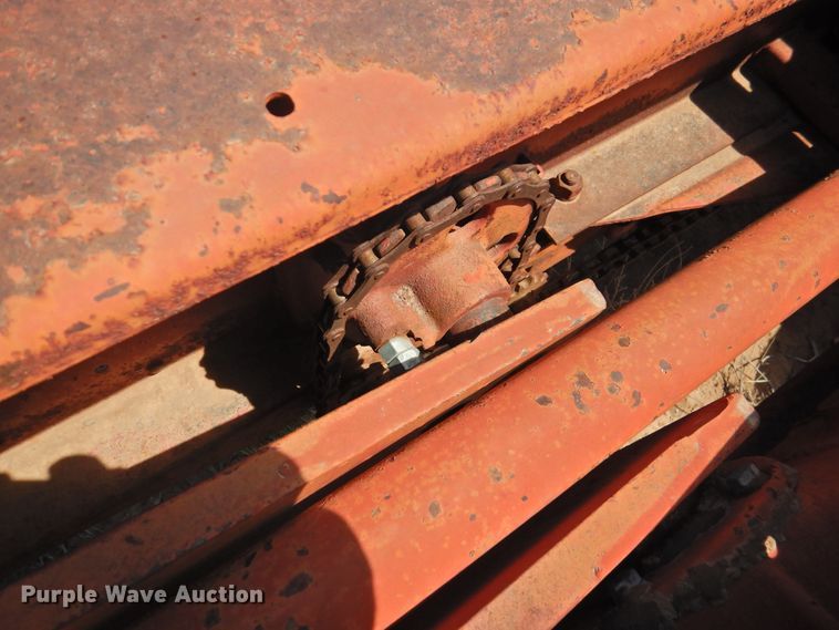 image for item DJ8449 (2) small square balers