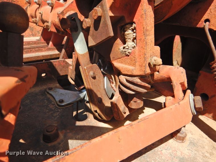 image for item DJ8449 (2) small square balers