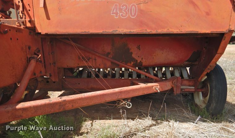 image for item DJ8449 (2) small square balers