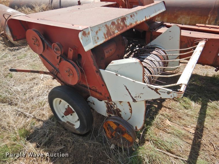 image for item DJ8449 (2) small square balers