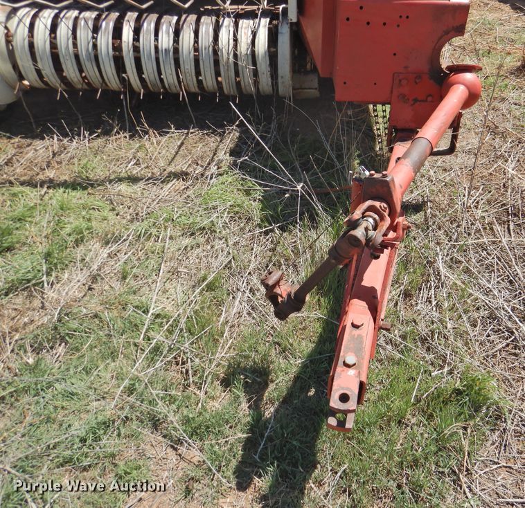 image for item DJ8449 (2) small square balers