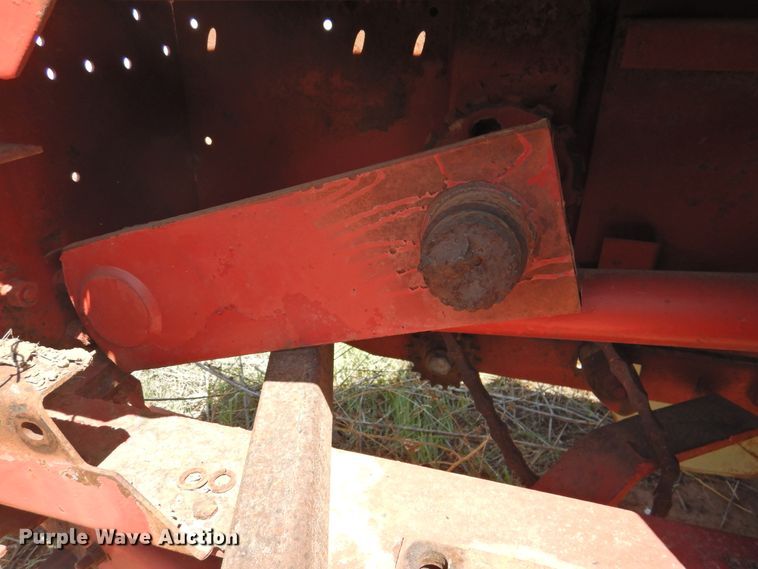 image for item DJ8449 (2) small square balers