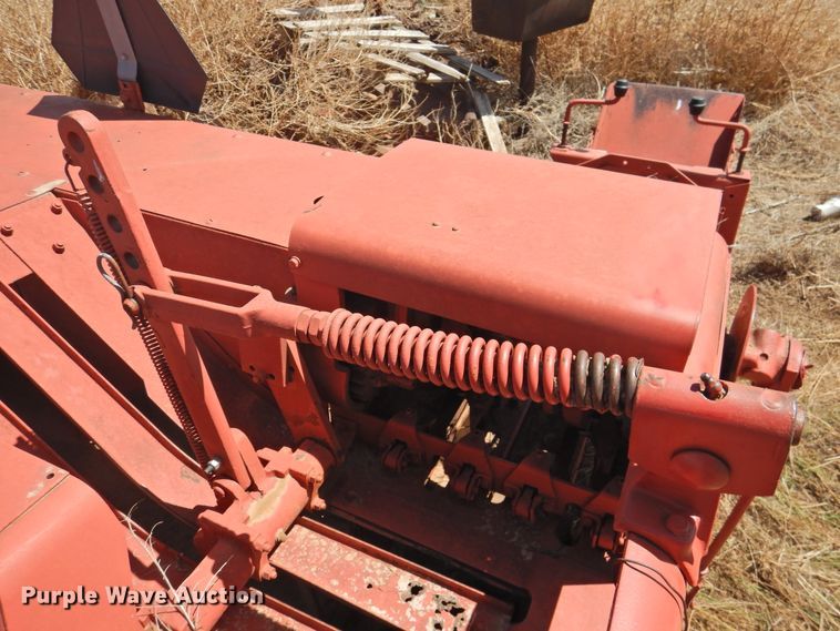 image for item DJ8449 (2) small square balers