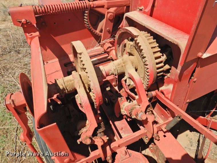 image for item DJ8449 (2) small square balers