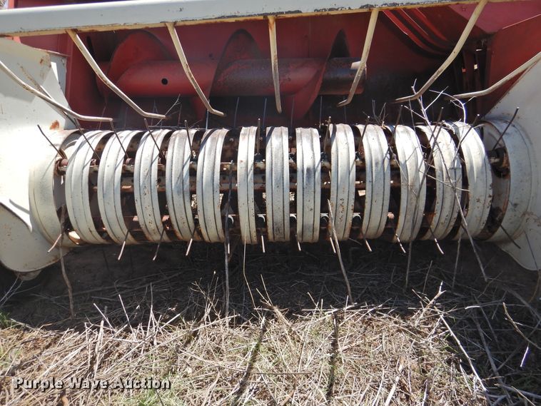 image for item DJ8449 (2) small square balers