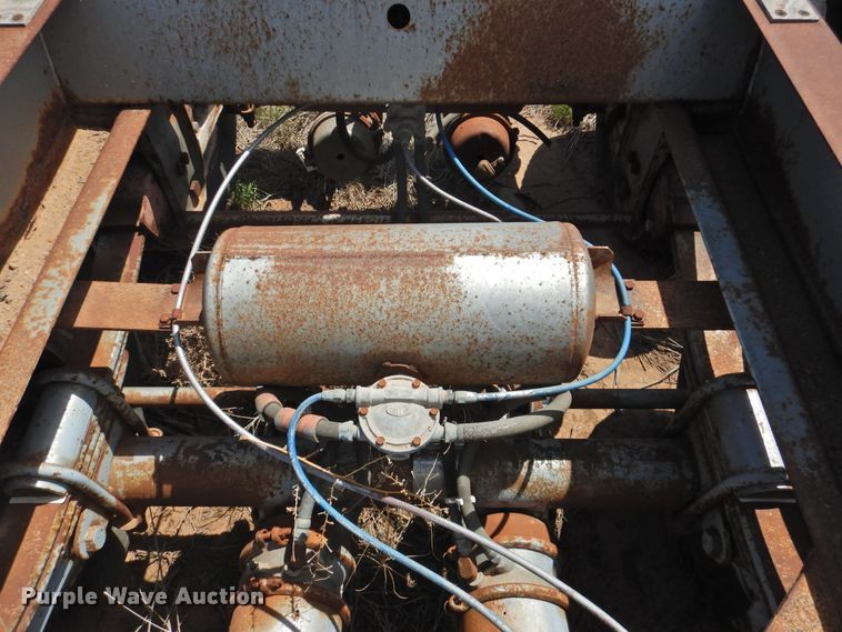 image for item DJ8457 Axles