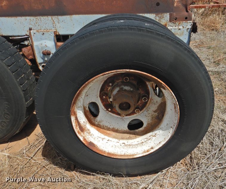 image for item DJ8457 Axles
