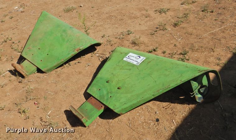 image for item DJ8458 John Deere 4020 tractor fenders