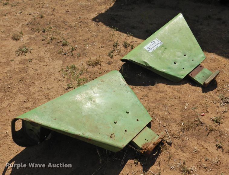 image for item DJ8458 John Deere 4020 tractor fenders