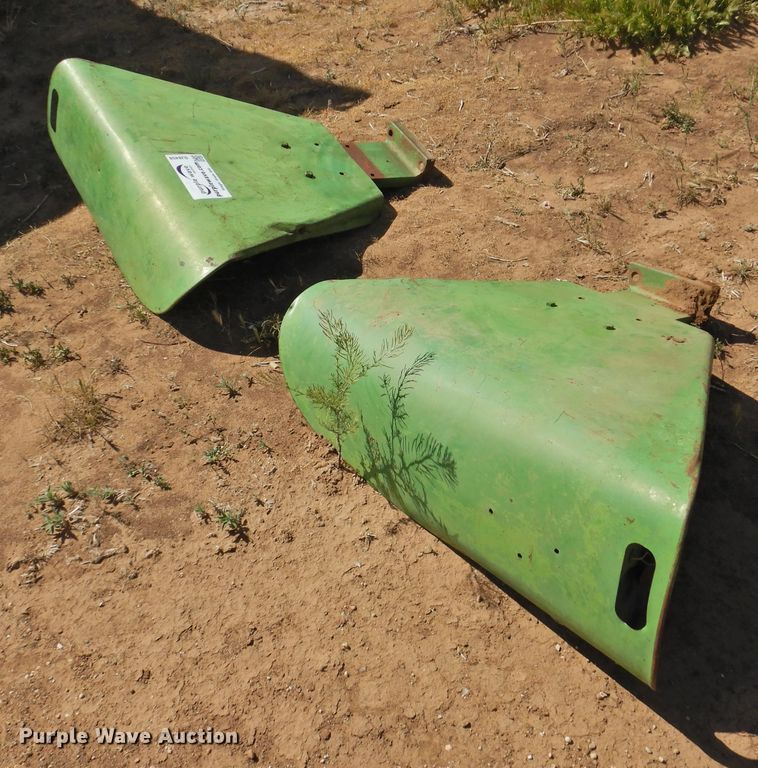image for item DJ8458 John Deere 4020 tractor fenders