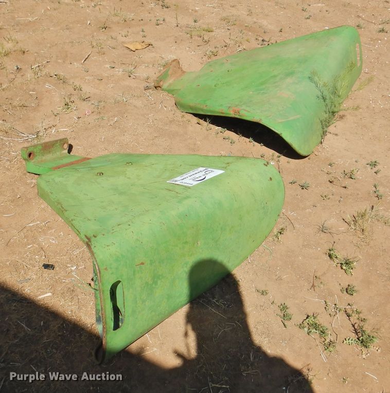 image for item DJ8458 John Deere 4020 tractor fenders