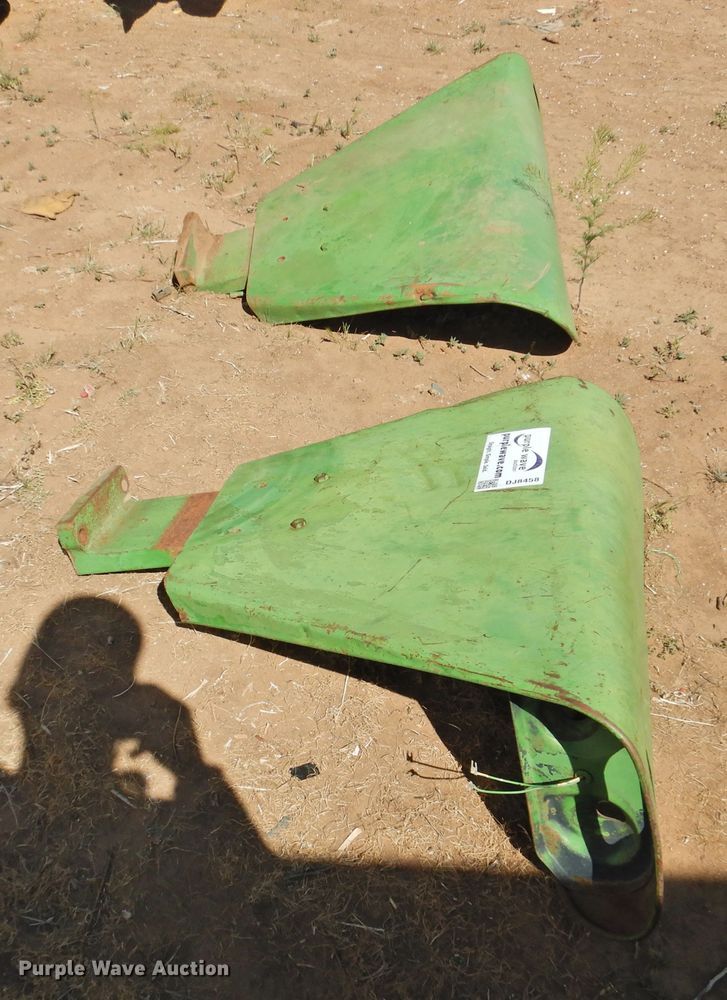 image for item DJ8458 John Deere 4020 tractor fenders
