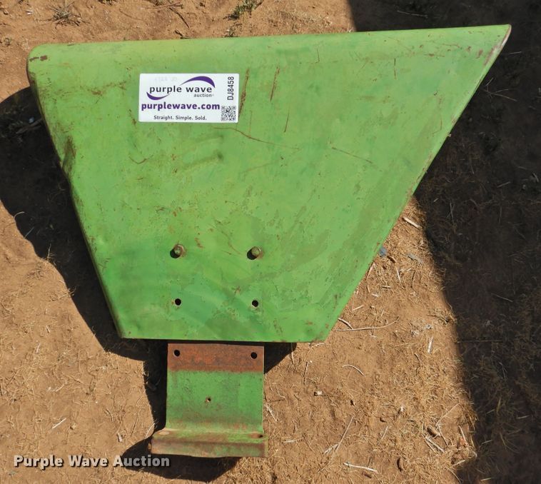 image for item DJ8458 John Deere 4020 tractor fenders