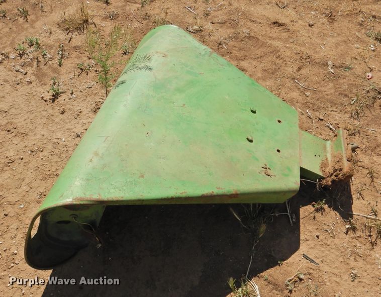 image for item DJ8458 John Deere 4020 tractor fenders