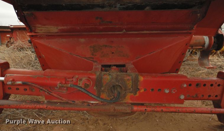 image for item DJ8459 International 1480  combine