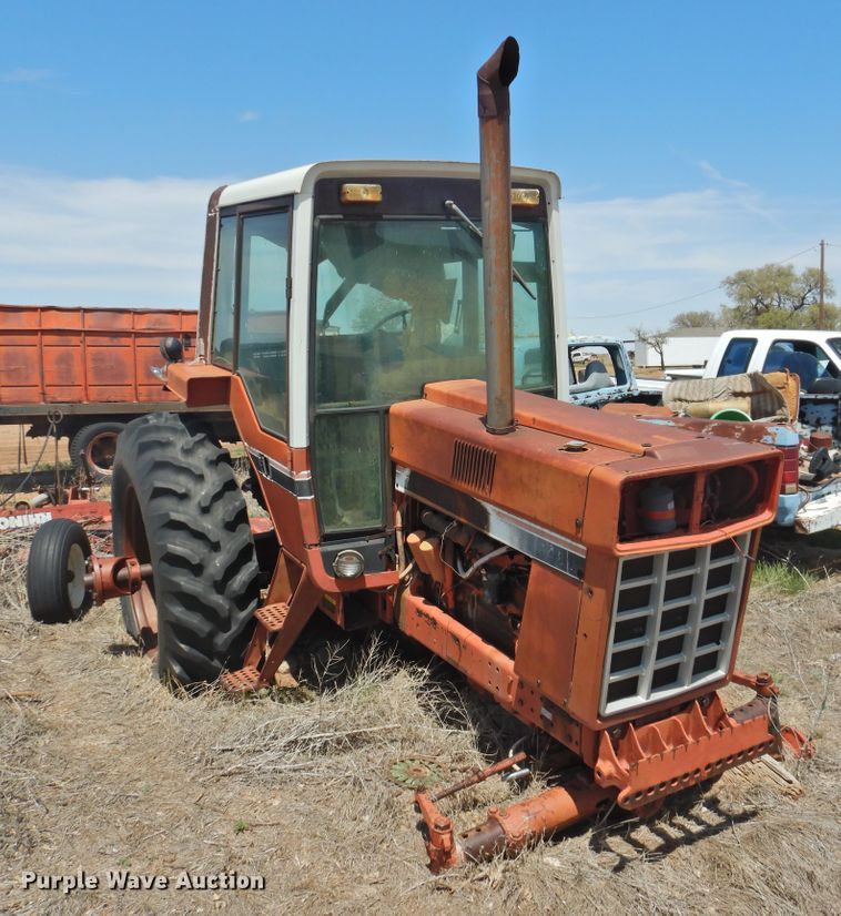 image for item DJ8463 1980 International 1486  tractor