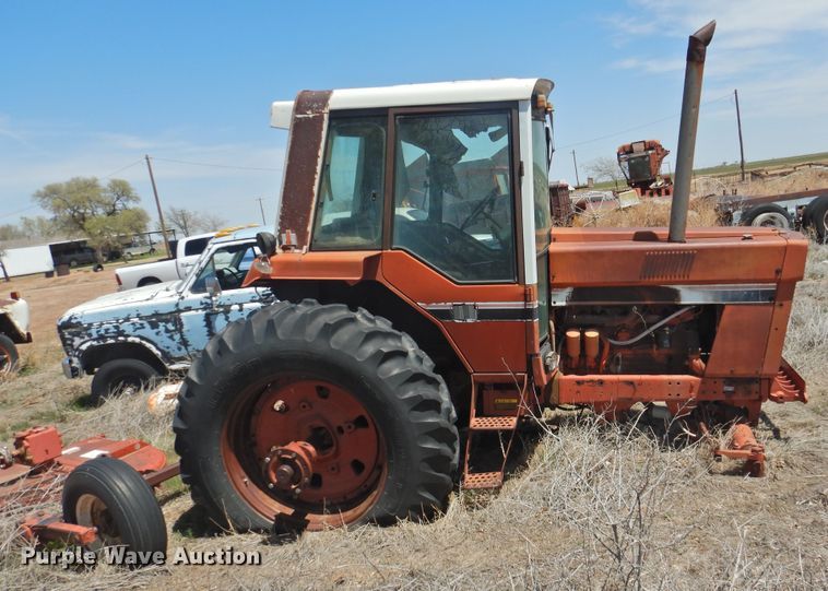 image for item DJ8463 1980 International 1486  tractor