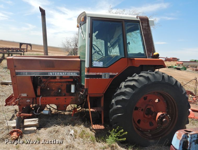 image for item DJ8463 1980 International 1486  tractor