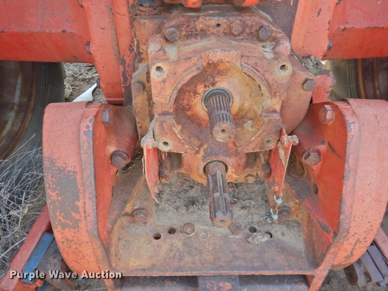 image for item DJ8463 1980 International 1486  tractor