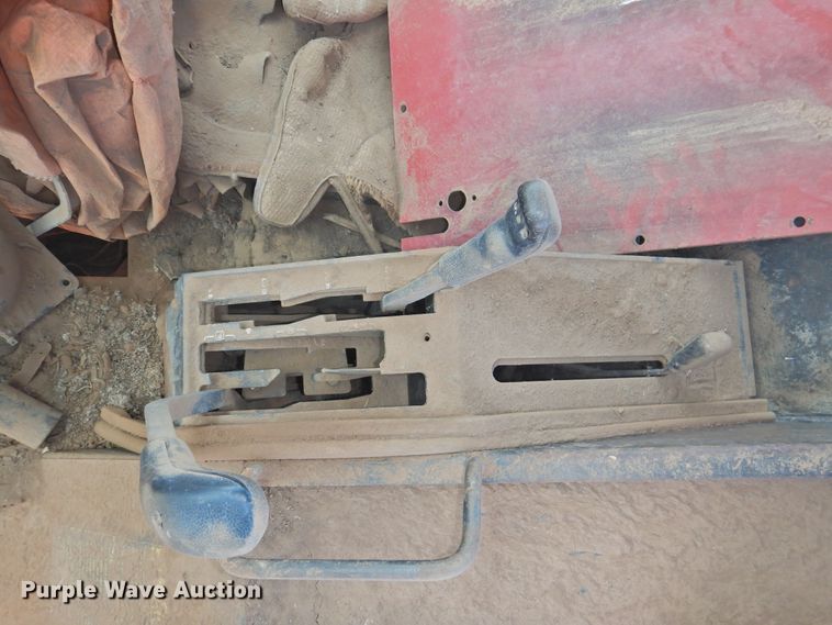 image for item DJ8463 1980 International 1486  tractor