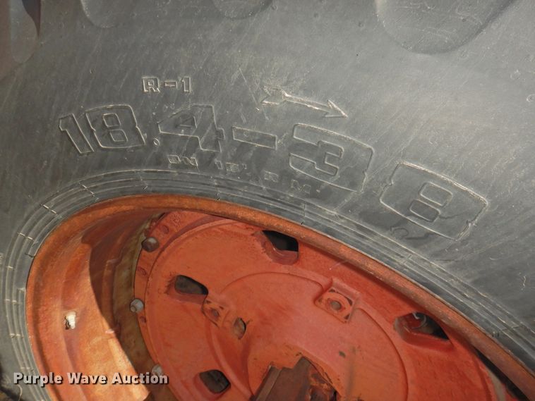 image for item DJ8463 1980 International 1486  tractor