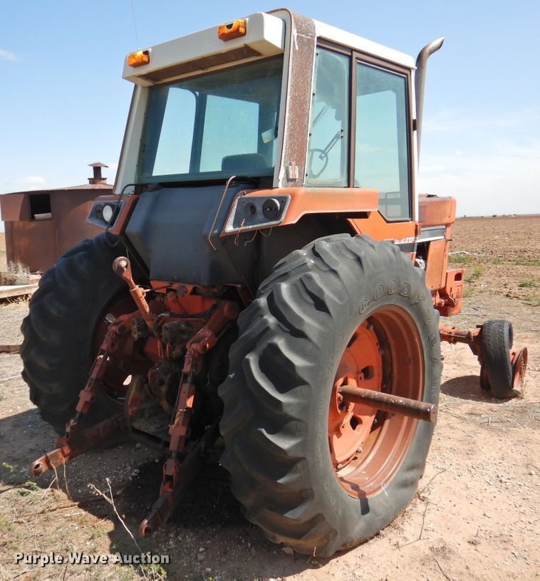 image for item DJ8465 1980 International 1486  tractor
