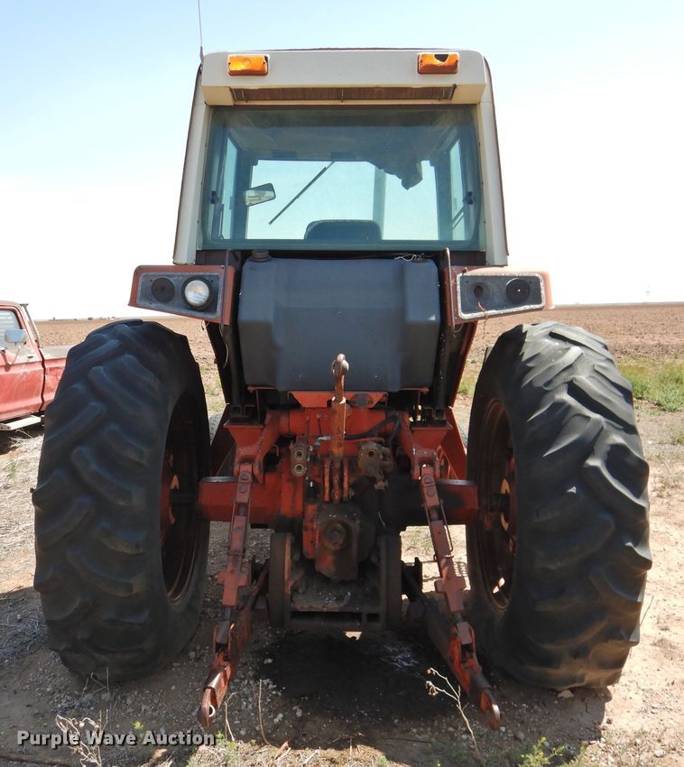 image for item DJ8465 1980 International 1486  tractor