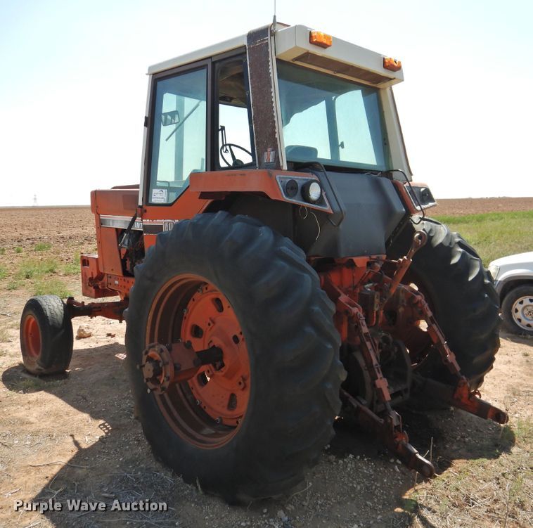 image for item DJ8465 1980 International 1486  tractor