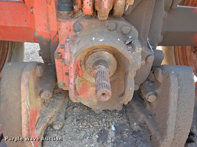 image for item DJ8465 1980 International 1486  tractor