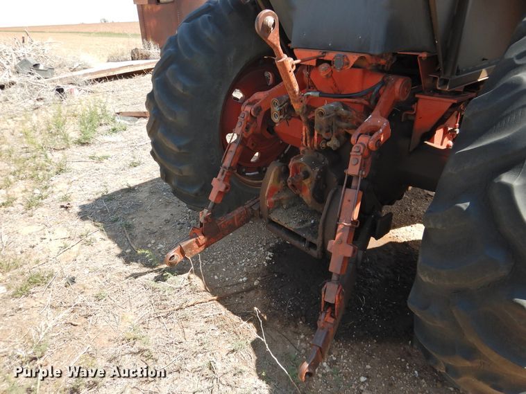 image for item DJ8465 1980 International 1486  tractor