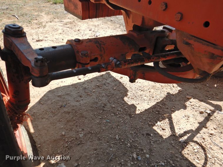 image for item DJ8465 1980 International 1486  tractor