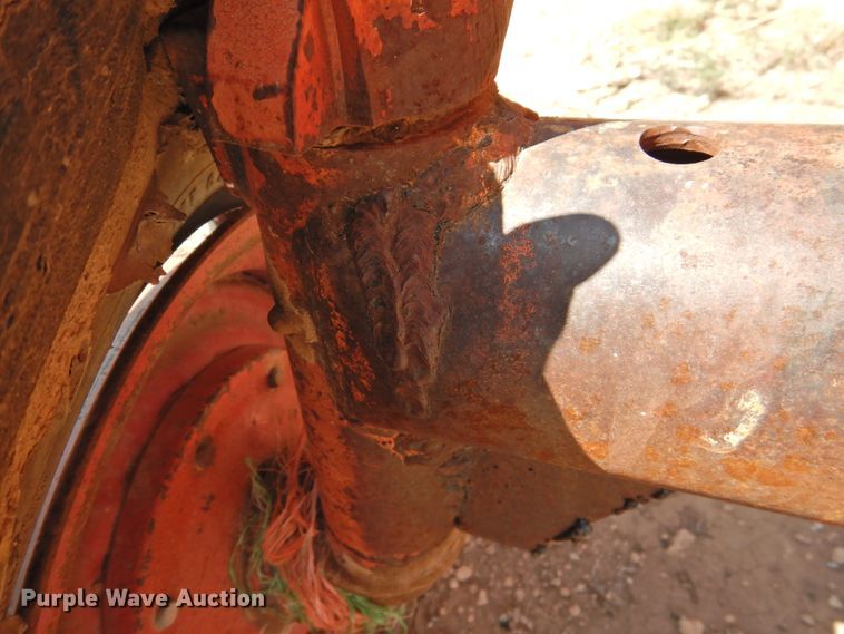 image for item DJ8465 1980 International 1486  tractor