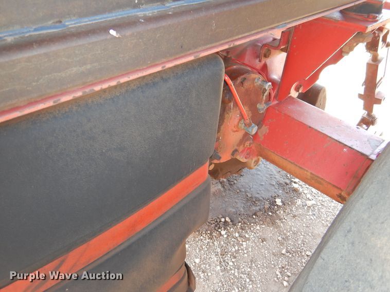 image for item DJ8465 1980 International 1486  tractor