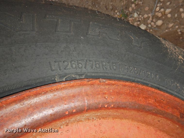 image for item DJ8465 1980 International 1486  tractor