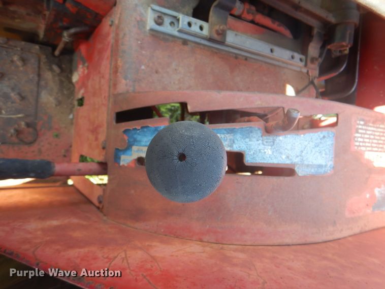 image for item DK5613 International 684  tractor