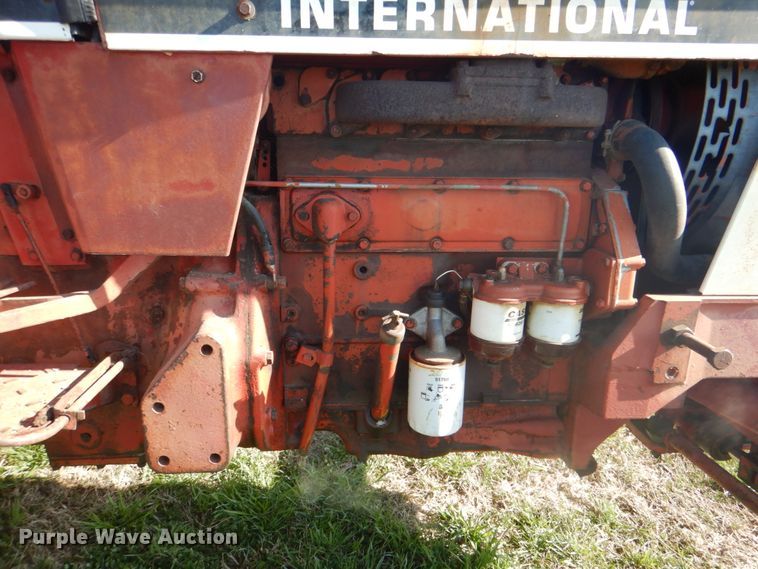 image for item DK5613 International 684  tractor