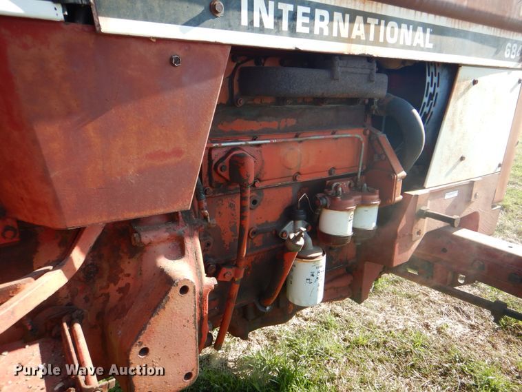 image for item DK5613 International 684  tractor