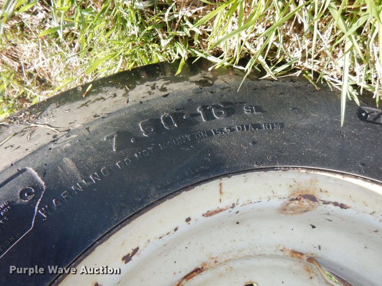 image for item DK5613 International 684  tractor