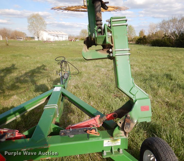 image for item DL2996 2014 Ogden Hay Runner hay rake