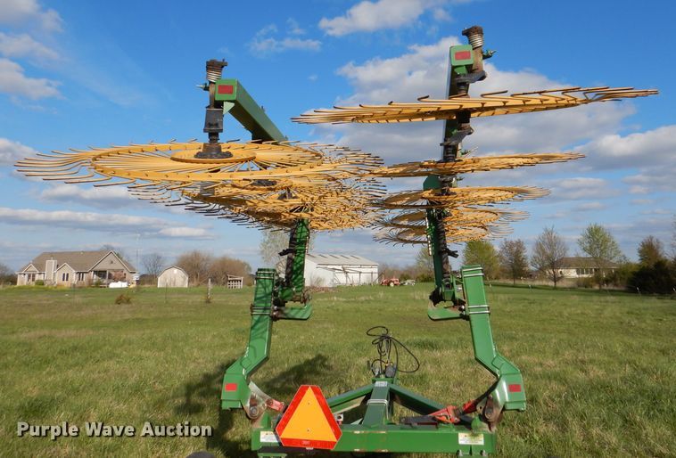 image for item DL2996 2014 Ogden Hay Runner hay rake