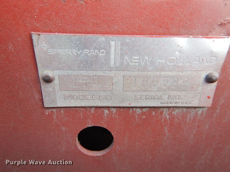 image for item DL2997 New Holland 275  small square baler