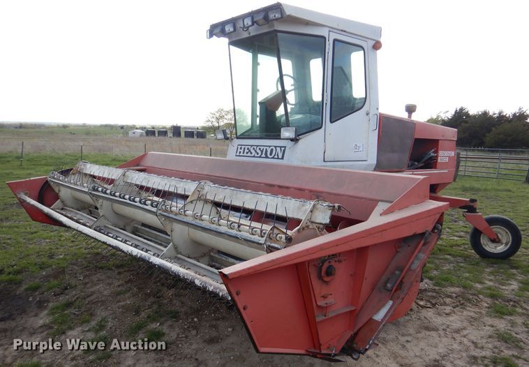 image for item DL2999 Hesston 6600  windrower