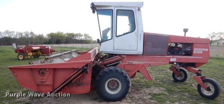 image for item DL2999 Hesston 6600  windrower